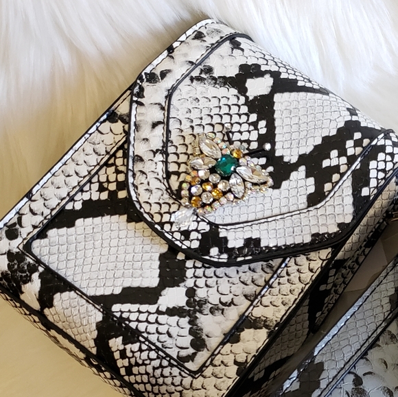 Handbag republic classic Print Crossbody, bag - Picture 2 of 5